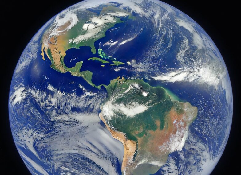 Cratera de gás Darvaza conhecida como Porta do Inferno no Turcomenistão.